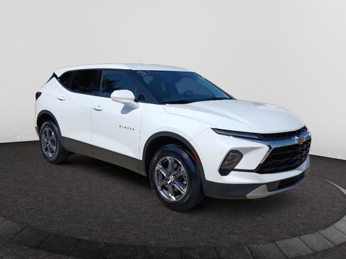 Used 2025 Chevrolet Blazer LT AWD/4WD image 1