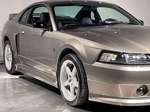 Used 2001 Ford Mustang GT image 19