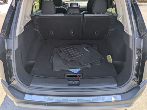 Used 2023 Nissan Rogue SV AWD/4WD image 30