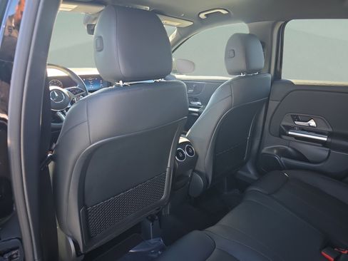 Certified 2026 Mercedes-Benz GLA 250 image 8