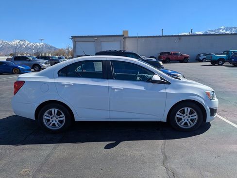 Used 2012 Chevrolet Sonic LT image 2