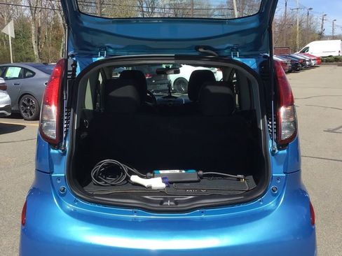 Used 2016 Mitsubishi i ES image 7