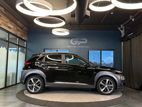 Used 2019 Hyundai Kona Limited AWD/4WD image 2