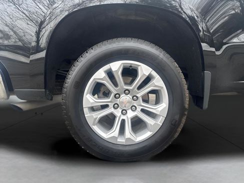 Used 2024 Chevrolet Silverado 1500 LTZ image 15