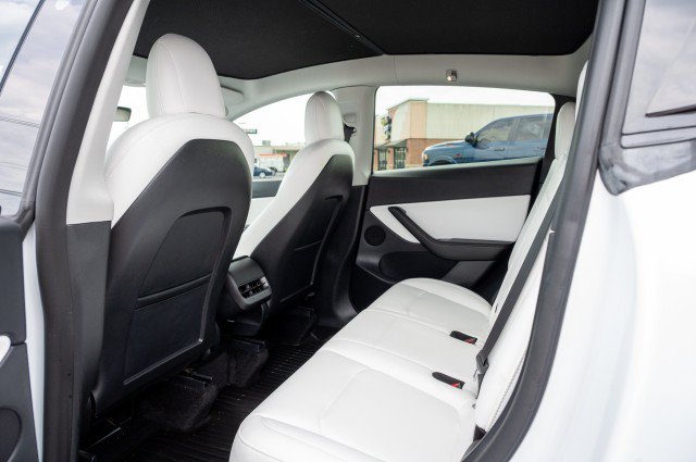 Used 2022 Tesla Model Y Performance AWD/4WD image 37