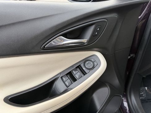 Used 2021 Buick Encore GX Select AWD/4WD image 17