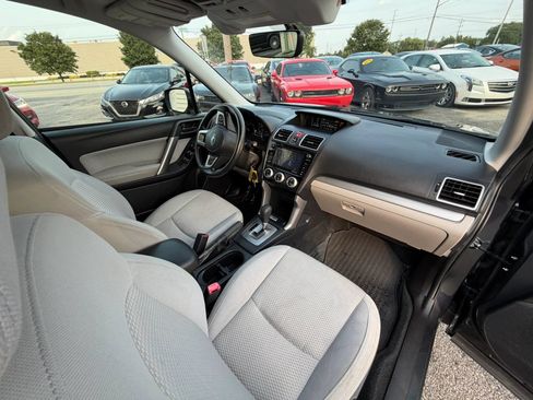 Used 2018 Subaru Forester 2.5i Premium AWD/4WD image 29