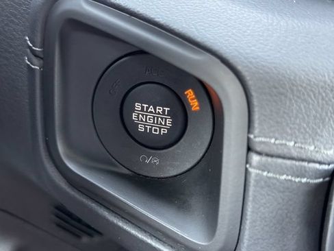 Used 2024 Jeep Wrangler Unlimited Rubicon 4xe AWD/4WD image 19