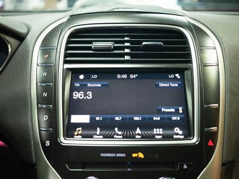 Used 2019 Lincoln Nautilus Reserve AWD/4WD image 21