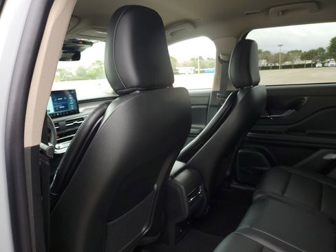 New 2026 Lincoln Corsair Premiere FWD image 10