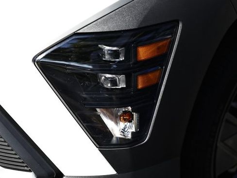 Used 2026 Hyundai Kona SEL Sport FWD image 12