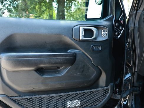 Used 2021 Jeep Wrangler Unlimited Sport AWD/4WD image 21