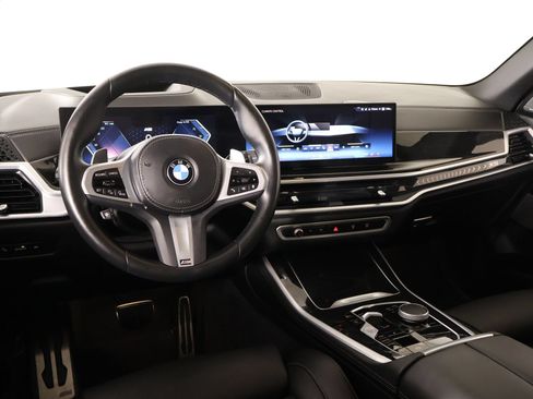 Used 2024 BMW X5 xDrive40i w/ M Sport Package AWD/4WD image 2