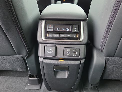 New 2026 Subaru Ascent Bronze Edition image 10