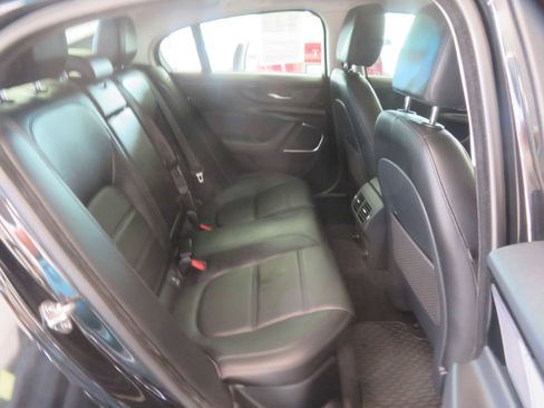 Used 2020 Jaguar XE S image 22