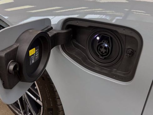 Used 2026 BMW M5 Touring image 8