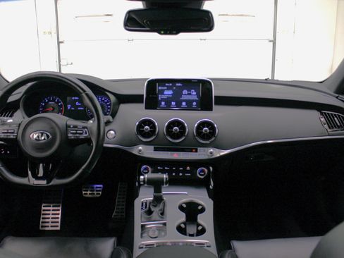 Used 2019 Kia Stinger GT image 49