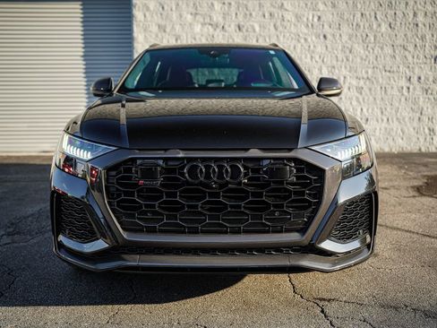 Used 2022 Audi RS Q8 w/ Carbon Optic Package AWD/4WD image 4
