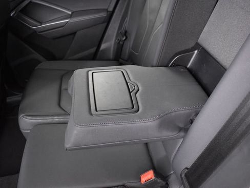 Certified 2025 Audi Q3 2.0T Premium AWD/4WD image 17