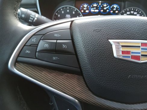 Used 2017 Cadillac XT5 Platinum image 21