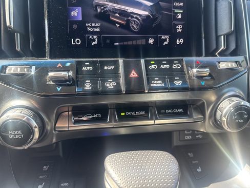 Used 2023 Lexus LX 600 F Sport w/ Accessory Package (Z1) image 13