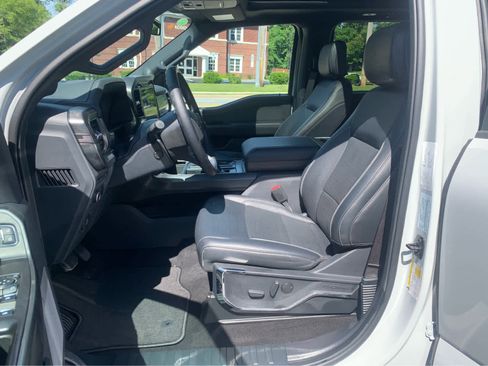 Used 2024 Ford F150 Lariat AWD/4WD image 10