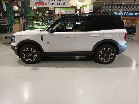 Certified 2023 Ford Bronco Sport Outer Banks w/ Tech Package AWD/4WD image 16