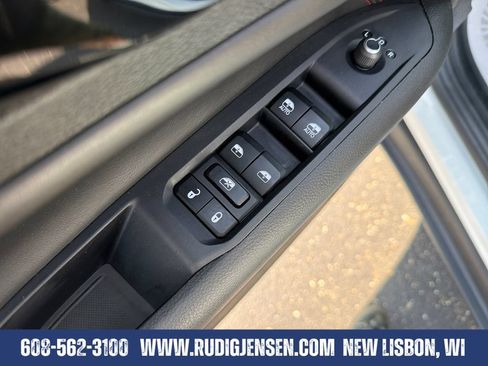 Used 2025 Jeep Compass Trailhawk AWD/4WD image 11