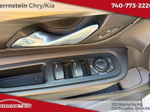 Used 2020 GMC Terrain SLT AWD/4WD image 15
