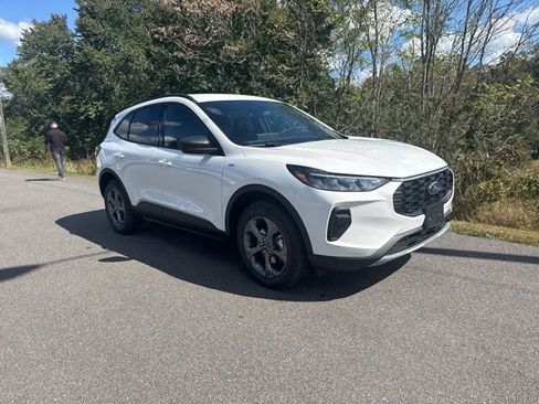 New 2026 Ford Escape ST-Line w/ Tech Pack #1 image 14