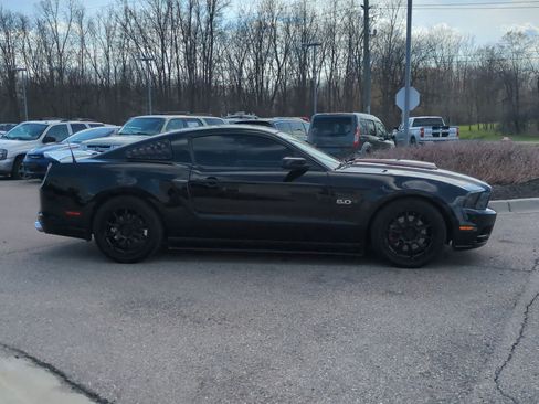 Used 2013 Ford Mustang GT Premium w/ Comfort Pkg RWD image 9