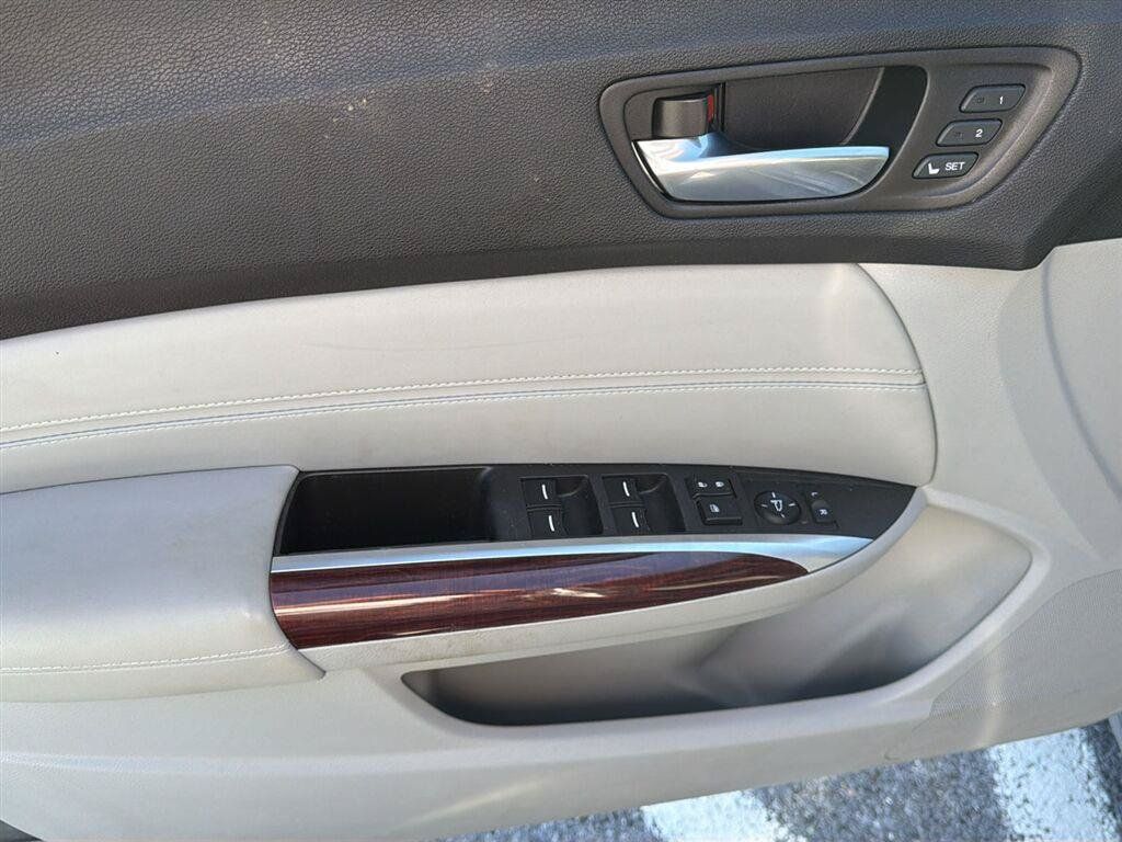 Used 2015 Acura TLX w/ Technology Package AWD/4WD image 13
