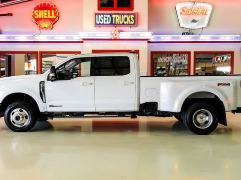 Used 2025 Ford F350 Lariat w/ FX4 Off-Road Package AWD/4WD image 13