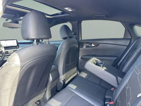 Used 2023 Kia Forte GT-Line w/ GT-Line Premium Package image 16