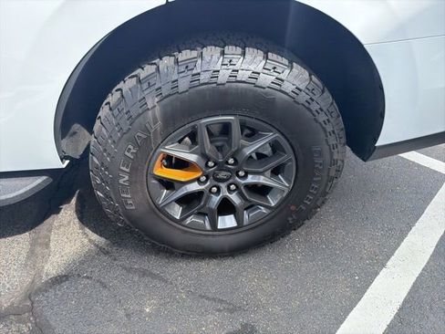Used 2025 Ford Expedition Tremor AWD/4WD image 32