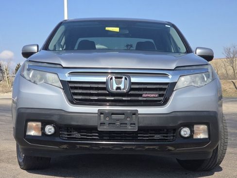 Used 2019 Honda Ridgeline Sport image 3