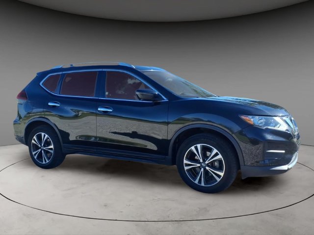 Used 2020 Nissan Rogue SV w/ Premium Package FWD image 5