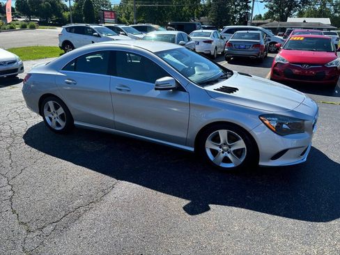Used 2017 Mercedes-Benz CLA 250 4MATIC image 3