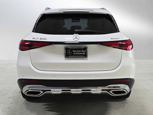 Used 2026 Mercedes-Benz GLC 300 4MATIC image 4