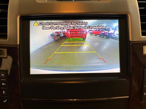Used 2013 Cadillac Escalade Premium AWD/4WD image 18