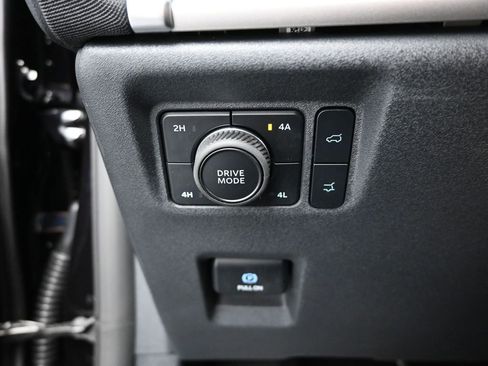 New 2026 Ford Expedition Active image 12