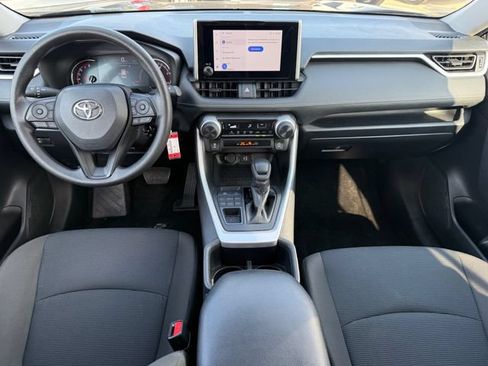 Used 2025 Toyota RAV4 LE AWD/4WD image 23