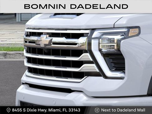 New 2026 Chevrolet Silverado 2500 High Country w/ High Country Premium Package AWD/4WD image 13