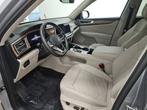 Used 2026 Volkswagen Atlas SE AWD/4WD image 14