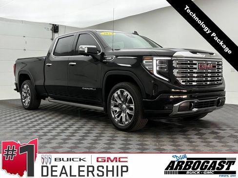 Used 2024 GMC Sierra 1500 Denali w/ Denali Reserve Package AWD/4WD image 1