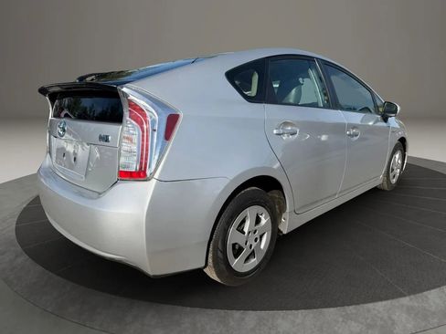 Used 2015 Toyota Prius Two FWD image 5