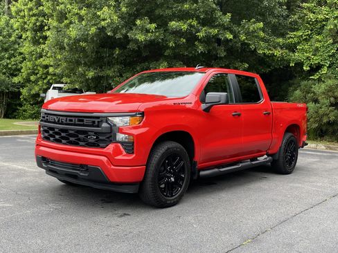 Used 2026 Chevrolet Silverado 1500 Custom w/ Turbomax Blackout Package AWD/4WD image 5