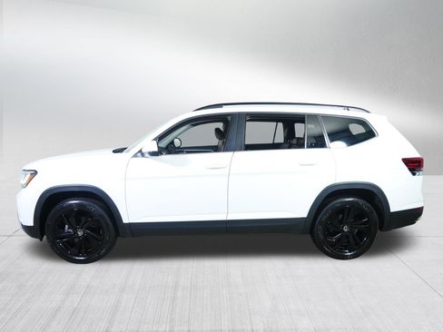 Certified 2023 Volkswagen Atlas SE w/ Black Wheel Package AWD/4WD image 4