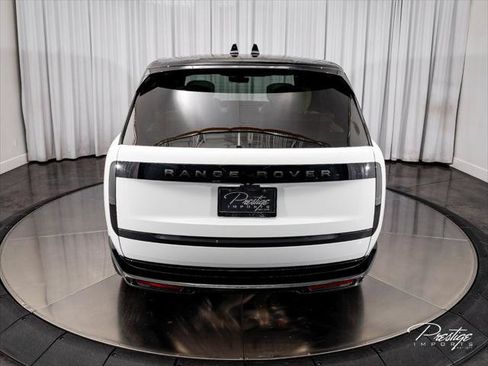 Used 2025 Land Rover Range Rover Autobiography AWD/4WD image 10