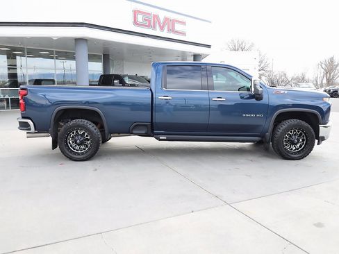 Used 2020 Chevrolet Silverado 3500 LTZ w/ LTZ Premium Package image 7